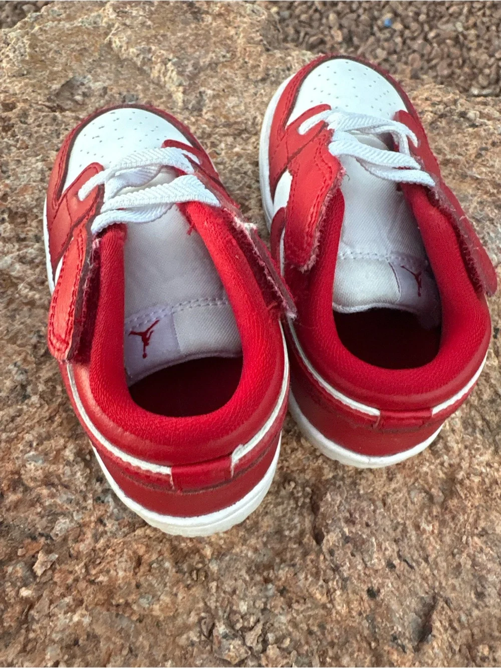 Nike Kids Red and White Hook-and-Loop Low-Top Sneakers